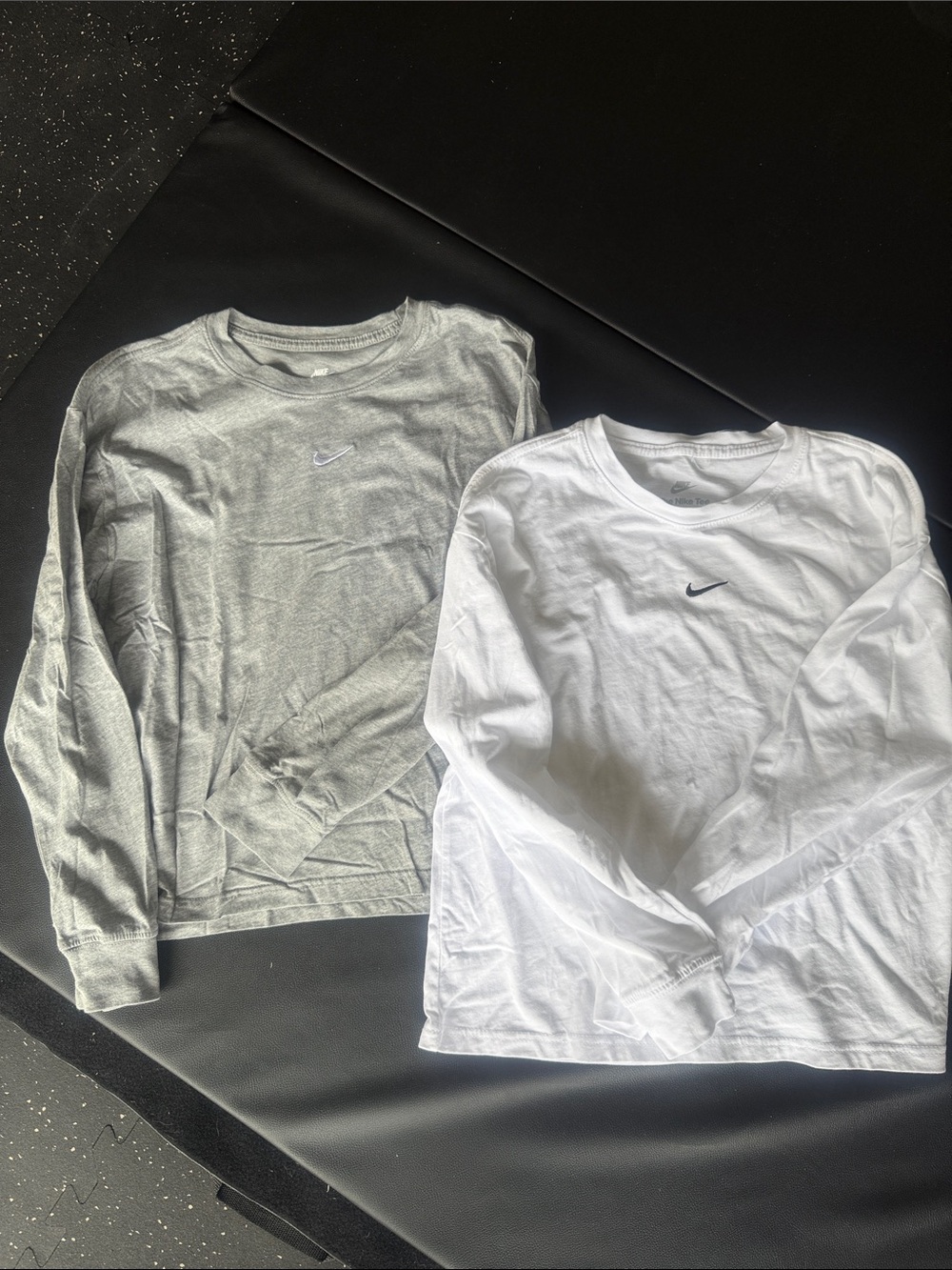 Nike Long Sleeve Crew Tees - lot of 2 White & Gray